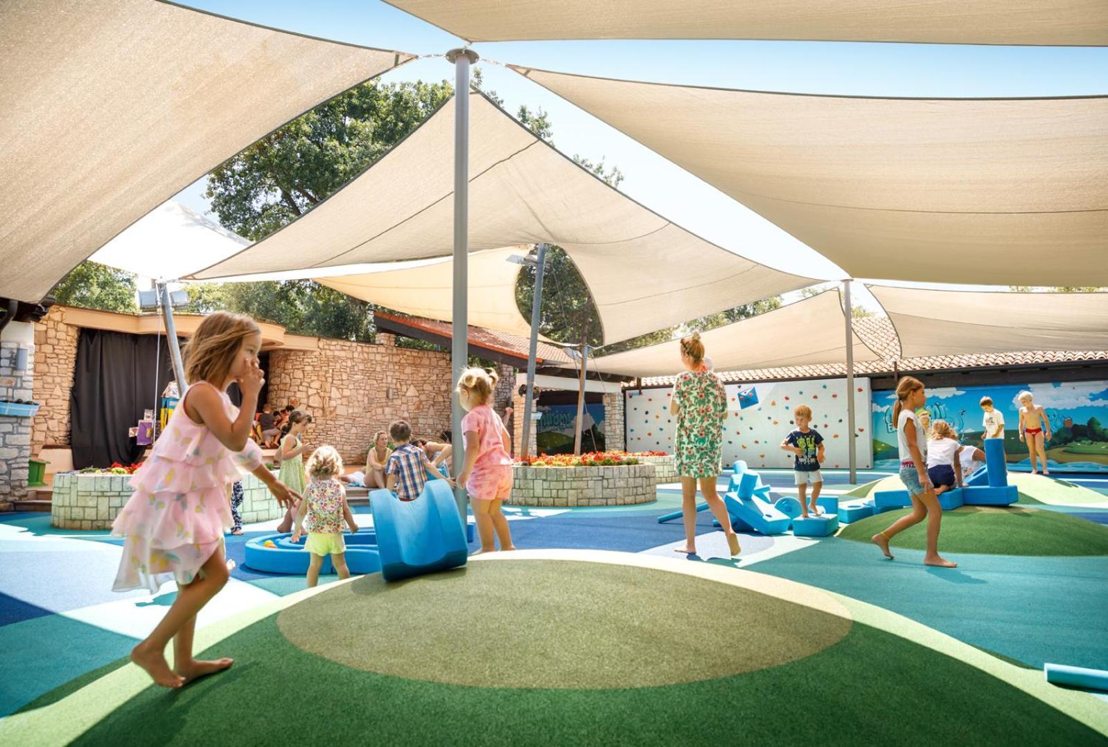 Aminess Planet Camping Maravea Resort - Pitches Novigrad Istria Buitenkant foto