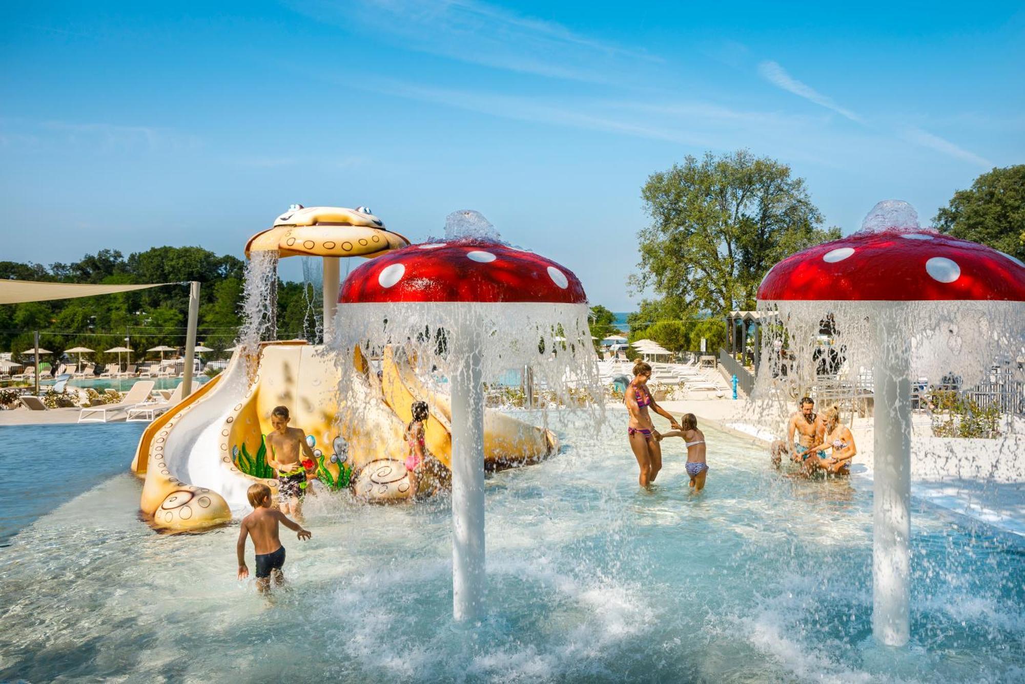 Aminess Planet Camping Maravea Resort - Pitches Novigrad Istria Buitenkant foto