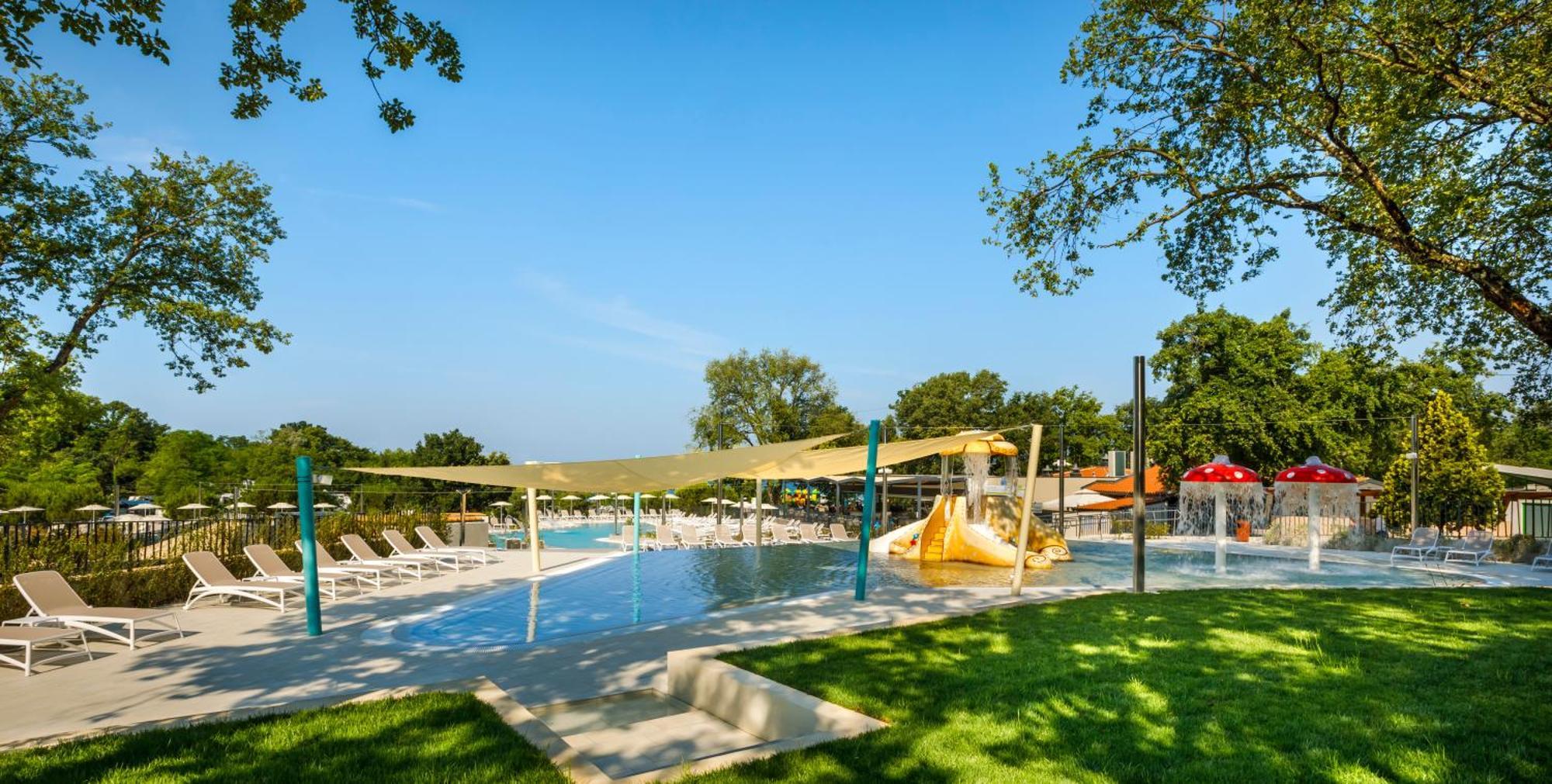 Aminess Planet Camping Maravea Resort - Pitches Novigrad Istria Buitenkant foto